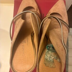 Chinese Laundry Tan Suede Pointed Flats with Gold Metallic Strap
